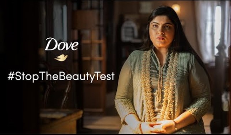 Dove mostra angústia de mulheres indianas julgadas por padrões de beleza