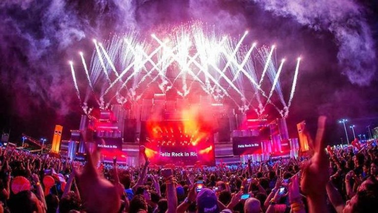 Especialistas descartam a realização de grandes shows até o início de 2022