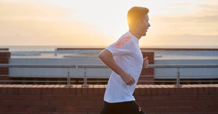 Asics incentiva cuidados com corpo e mente