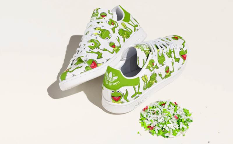 Adidas cria tênis sustentável inspirado em Kermit