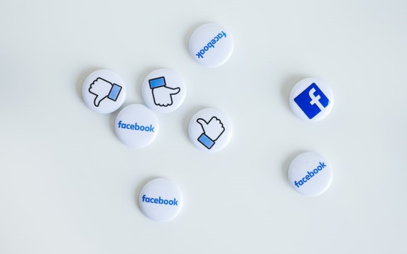 Facebook começa testes com Hotline, híbrido do Clubhouse com Instagram