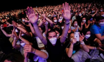 Show com 5 mil pessoas em Barcelona não apresentou sinais de contágio