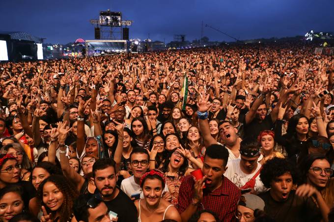 Lollapalooza anuncia terceiro adiamento