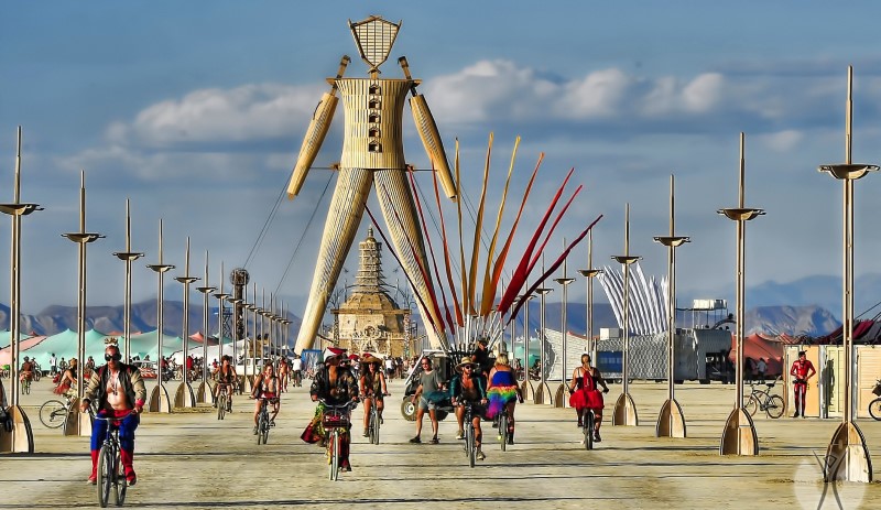 Burning Man é cancelado pelo 2º ano devido à pandemia