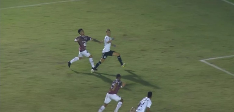 O Grêmio vence o Caxias pelo jogo de ida da semifinal do Gauchão