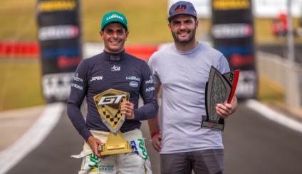 Léo Torres e Julio Campos lideram na abertura da GT Sprint Race 