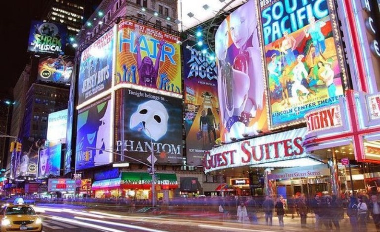 Broadway retorna em setembro com capacidade máxima