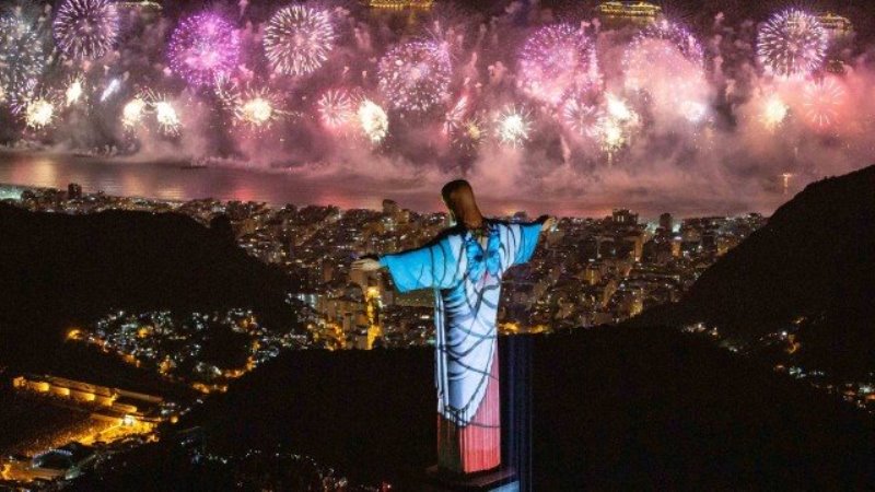 Paes deve liberar grandes eventos com adoção de regras rígidas