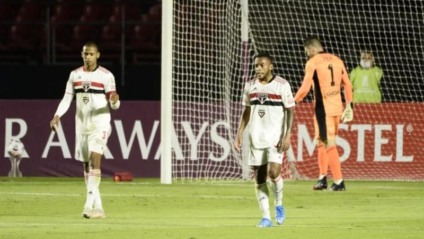São Paulo adia a classificação na Libertadores