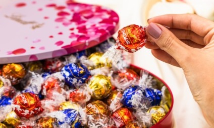 Lindt traz edição especial de sua lata coração