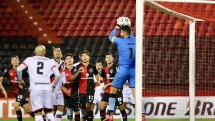Atlético-GO empata e é eliminado na Sul-Americana