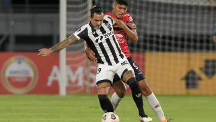 Ceará perde e dá adeus à Sul-Americana