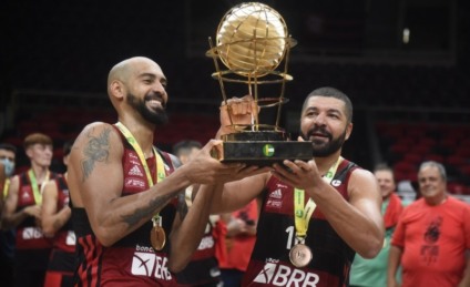 Flamengo varre São Paulo na final e é heptacampeão do NBB