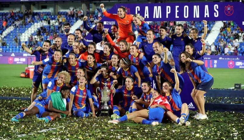 Barcelona é campeão da Copa da Rainha e leva Tríplice Coroa Barcelona é campeão da Copa da Rainha e leva Tríplice Coroa