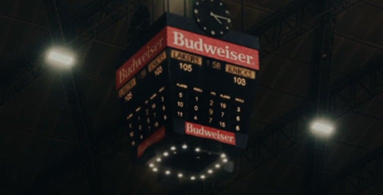Budweiser conta histórias da NBA com Emicida