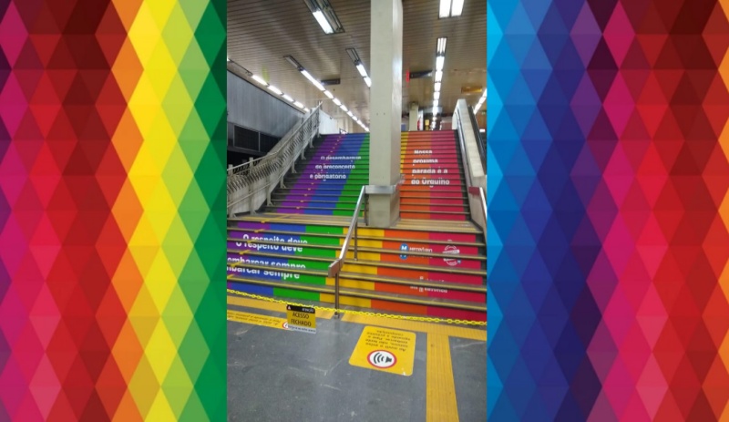 MetrôRio ‘veste’ escada da Estação Central com as cores do arco-íris MetrôRio ‘veste’ escada da Estação Central com as cores do arco-íris