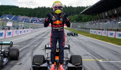 Verstappen sobra e vence de ponta a ponta na casa da RBR
