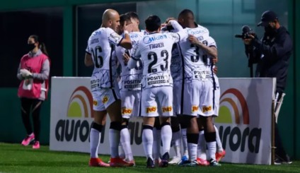 Brasileirão: Deu Timão em Chapecó