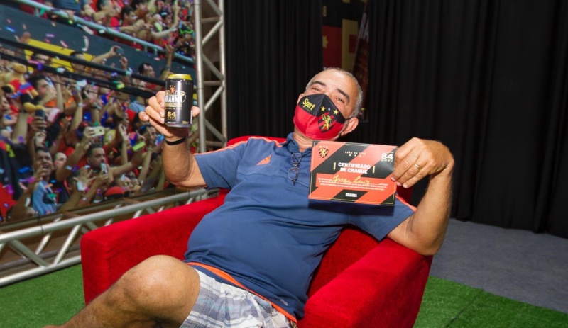 Brahma surpreende torcedores do Sport do Recife Brahma surpreende torcedores do Sport do Recife