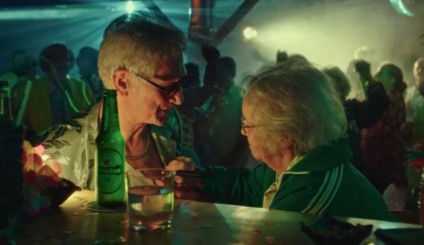 Heineken mostra que a balada é para os vacinados