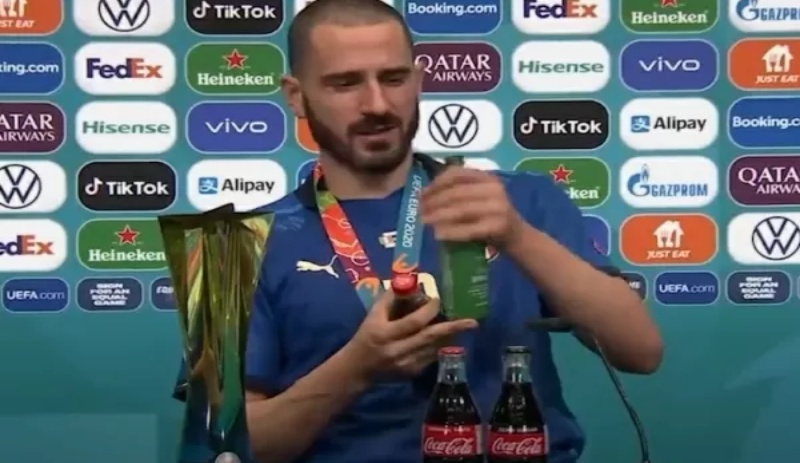 Bonucci 'limpa' a imagem da Coca-Cola e Heineken