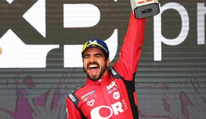 Caio Castro vence etapa da Porsche XP Private Cup