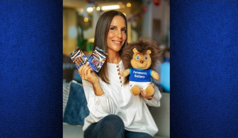 Ivete Sangalo firma parceria com o mascote Panasonic Leo