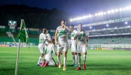 Juventude vence a Chapecoense na 13ª rodada do Brasileirão