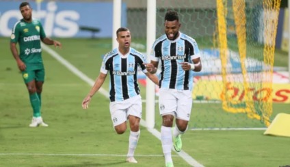Grêmio vence o Cuiabá, mas segue no Z-4