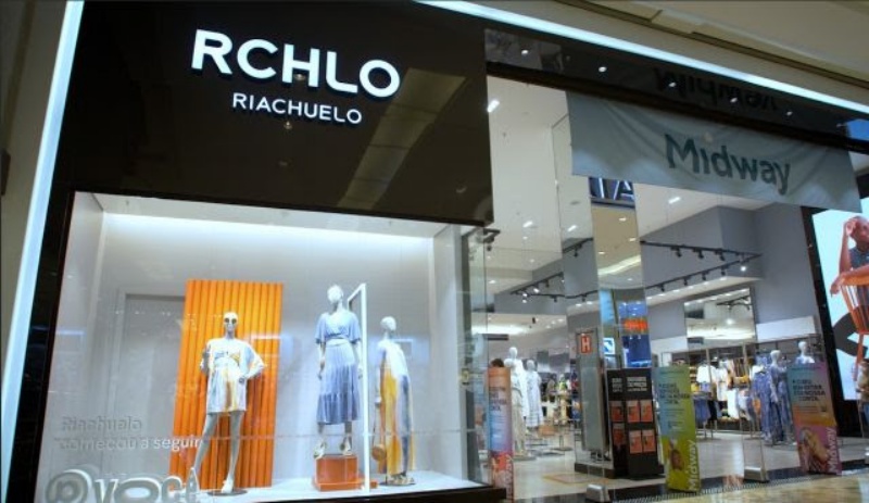 Riachuelo é Midway