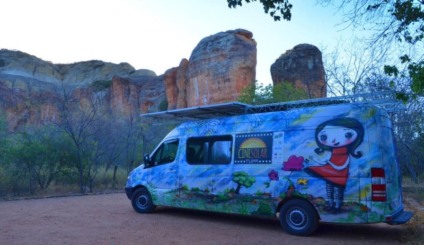 Mercedes-Benz Sprinter atua em atividades do projeto Cinesolar