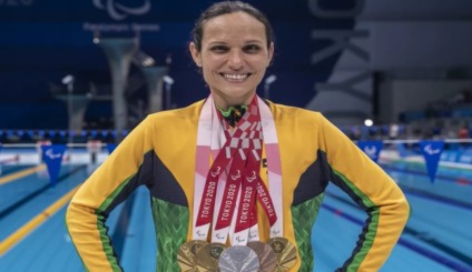 Carol Santiago conquista mais um Ouro