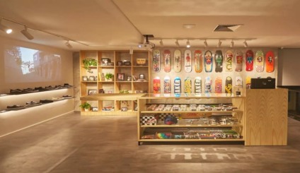 Vans inaugura a primeira brand showcase store