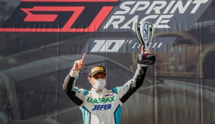 Julio Campos vence a Corrida 1 da GT Sprint Race