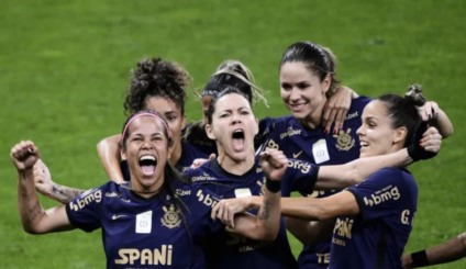 Corinthians fatura o tri do Brasileiro Feminino
