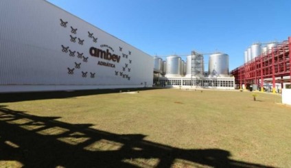 Ambev anuncia 1ª grande cervejaria e maltaria carbono neutro