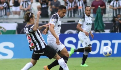 Brasileirão: Verdão tropeça e Galo dispara