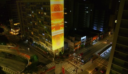 Bauducco apresenta 'Primeira Fornada' com projeção na Paulista