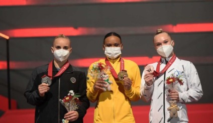 Rebeca Andrade conquista Ouro, Prata e recorde no Mundial de Ginástica