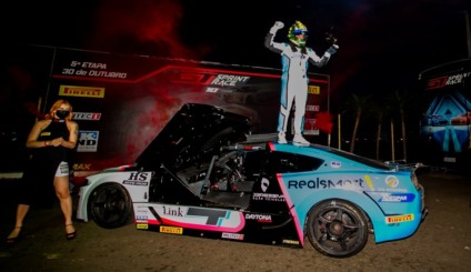 GT Sprint Race: Júlio Campos foi o melhor na Corrida Noturna