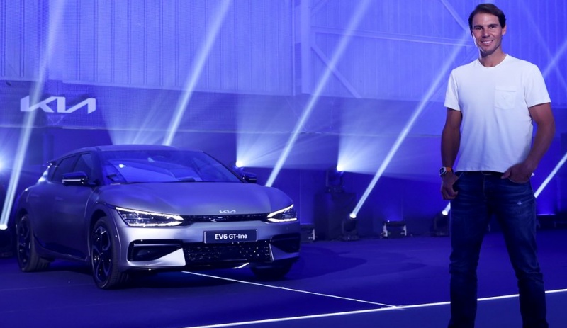 Rafael Nadal promove veículo elétrico da Kia