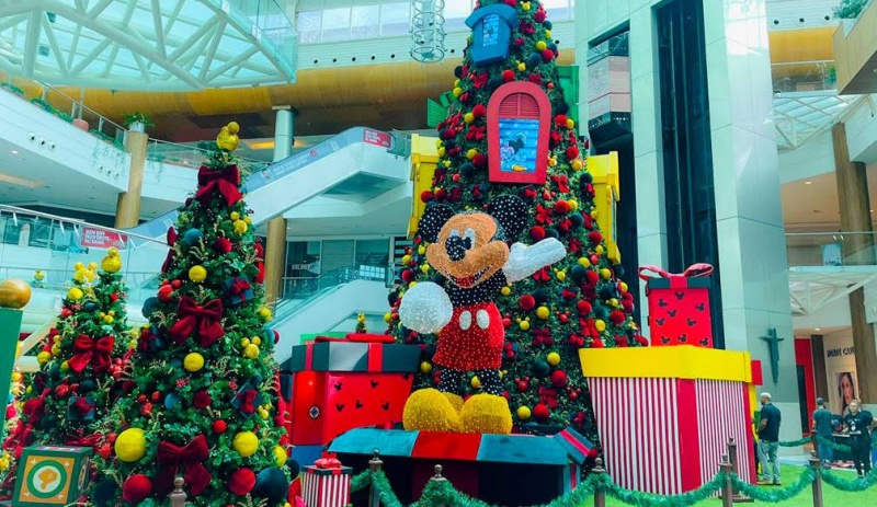 Salvador apresenta a decoração 'Natal Mickey e Amigos'