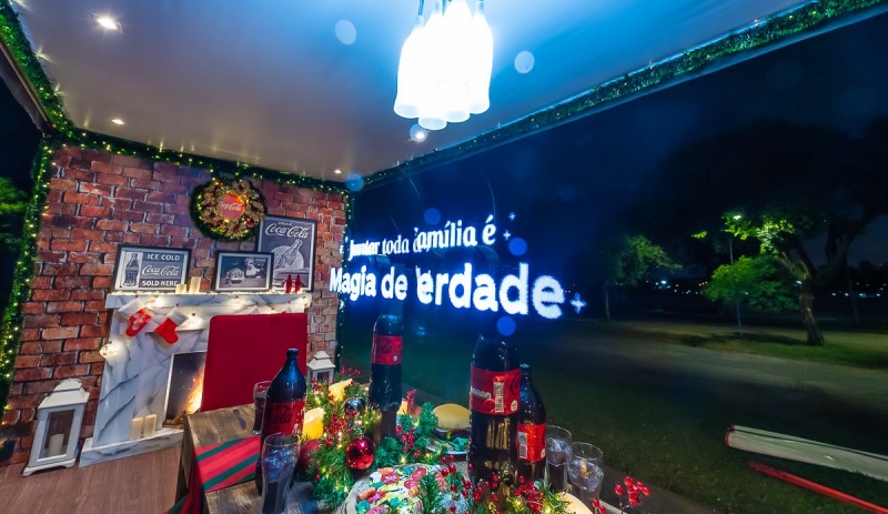 Inauguração da Árvore de Natal da Coca-Cola celebra o reencontro