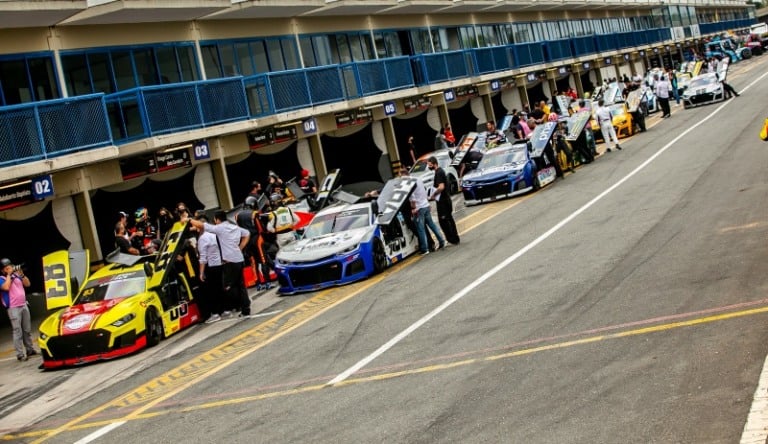 Autódromo Internacional de Curitiba recebe a Grande Final da GT Sprint Race