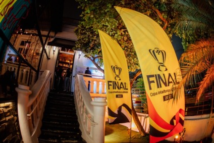 Casa da Copa do Brasil juntou torcedores do Furacão e do Galo em Curitiba