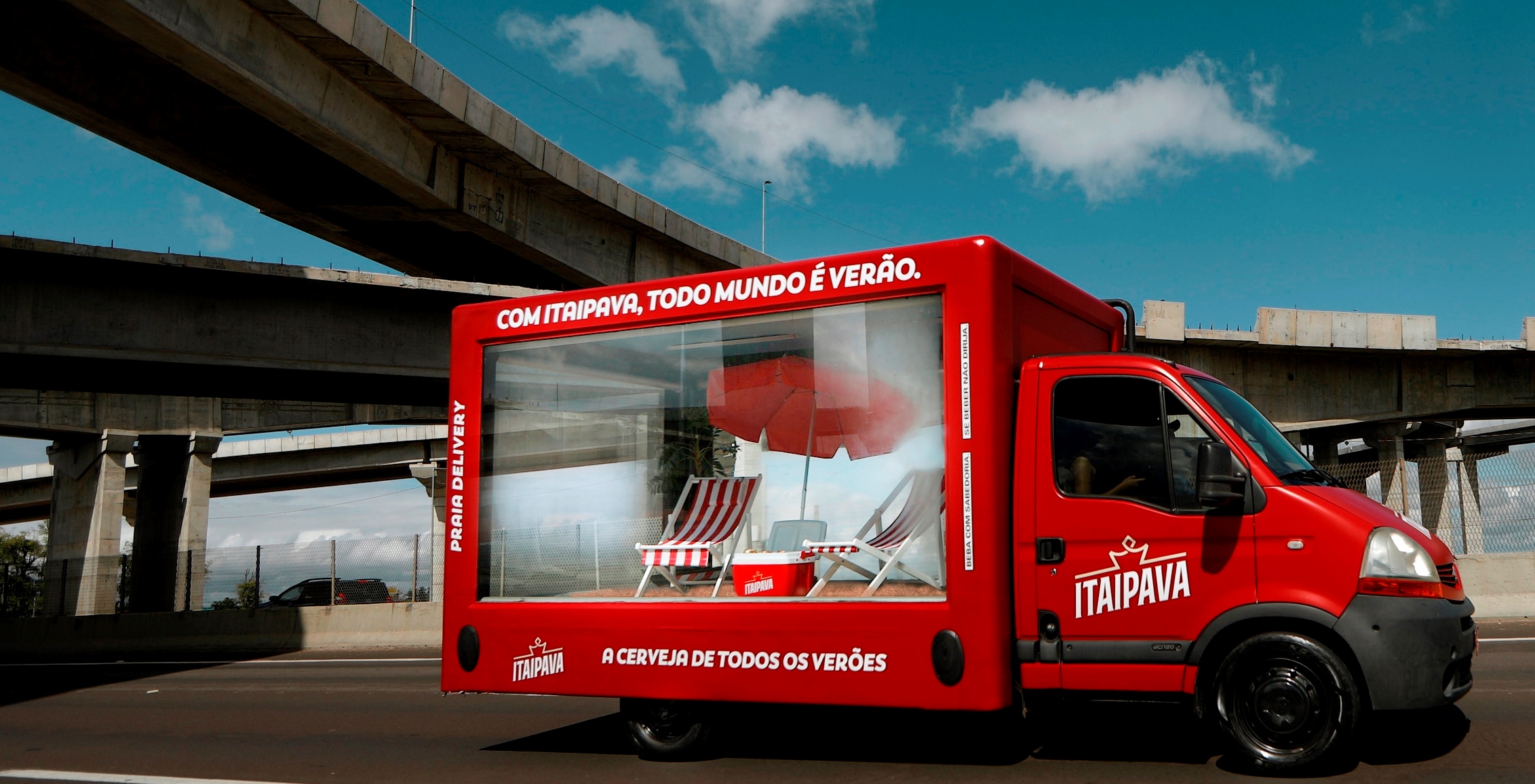 Blitz promocional da Itaipava passa por cinco cidades 