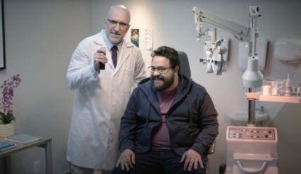 Varilux usa humor do Porta dos Fundos para divulgar lentes multifocais