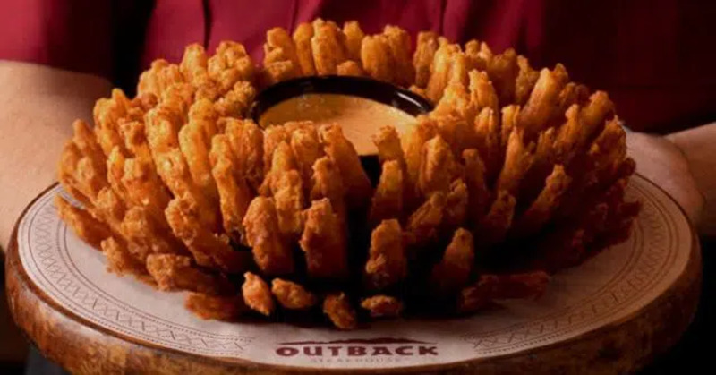 Consumidores do Outback vão ganhar Bloomin’ Onion na Aussie Week 2022