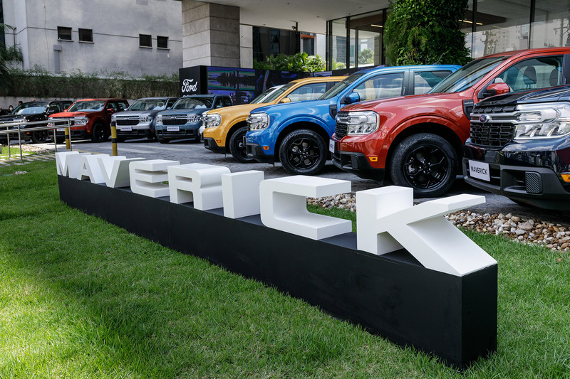 Maverick é exibida na nova sede da Ford em SP