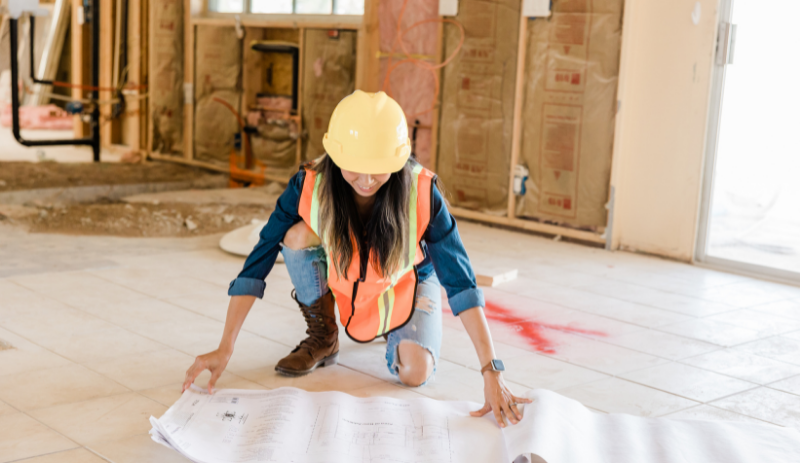 Mulheres no comando da maior feira de construção da América Latina